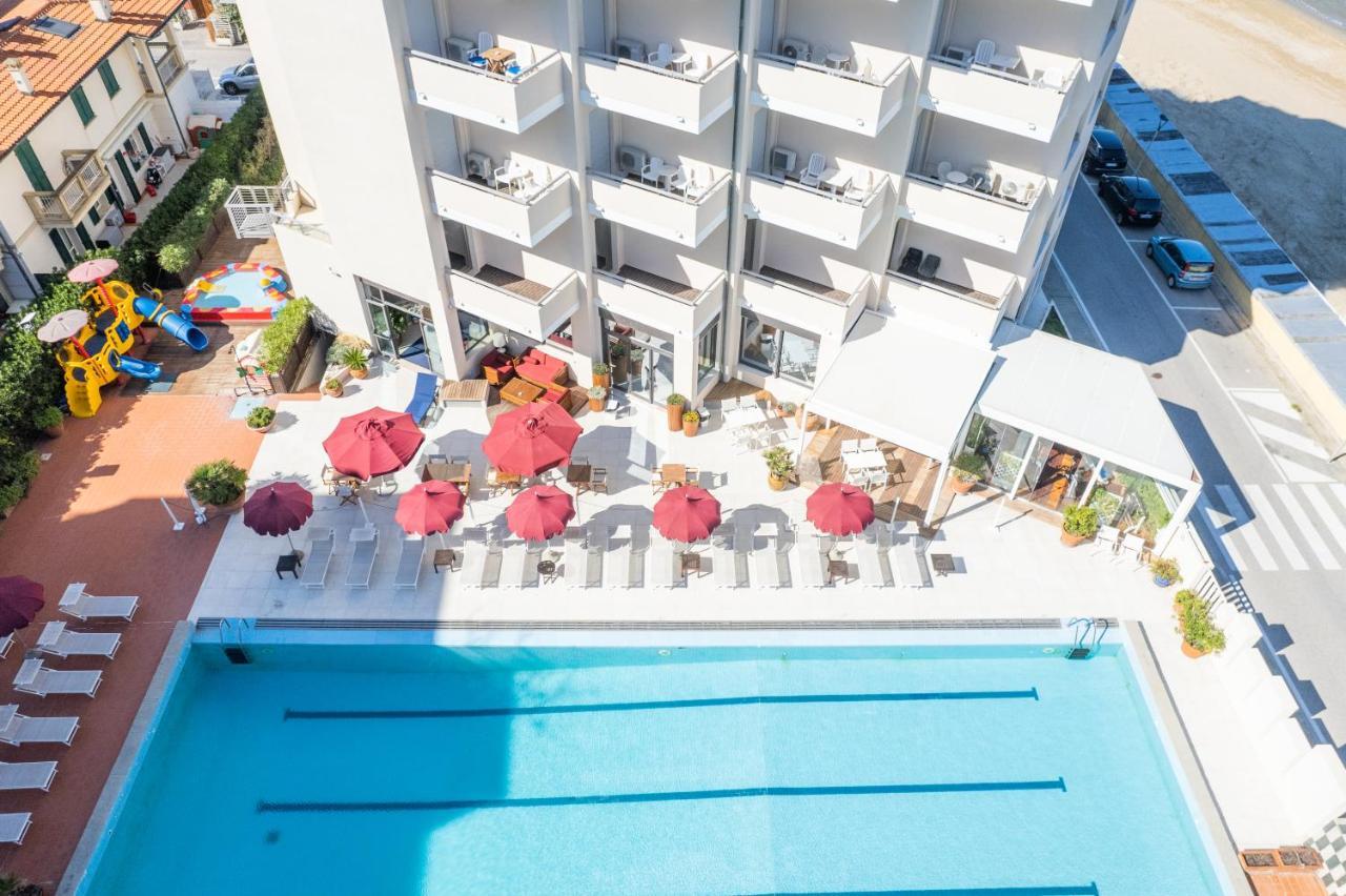 Unahotels Imperial Sport Hotel Pesaro Eksteriør billede