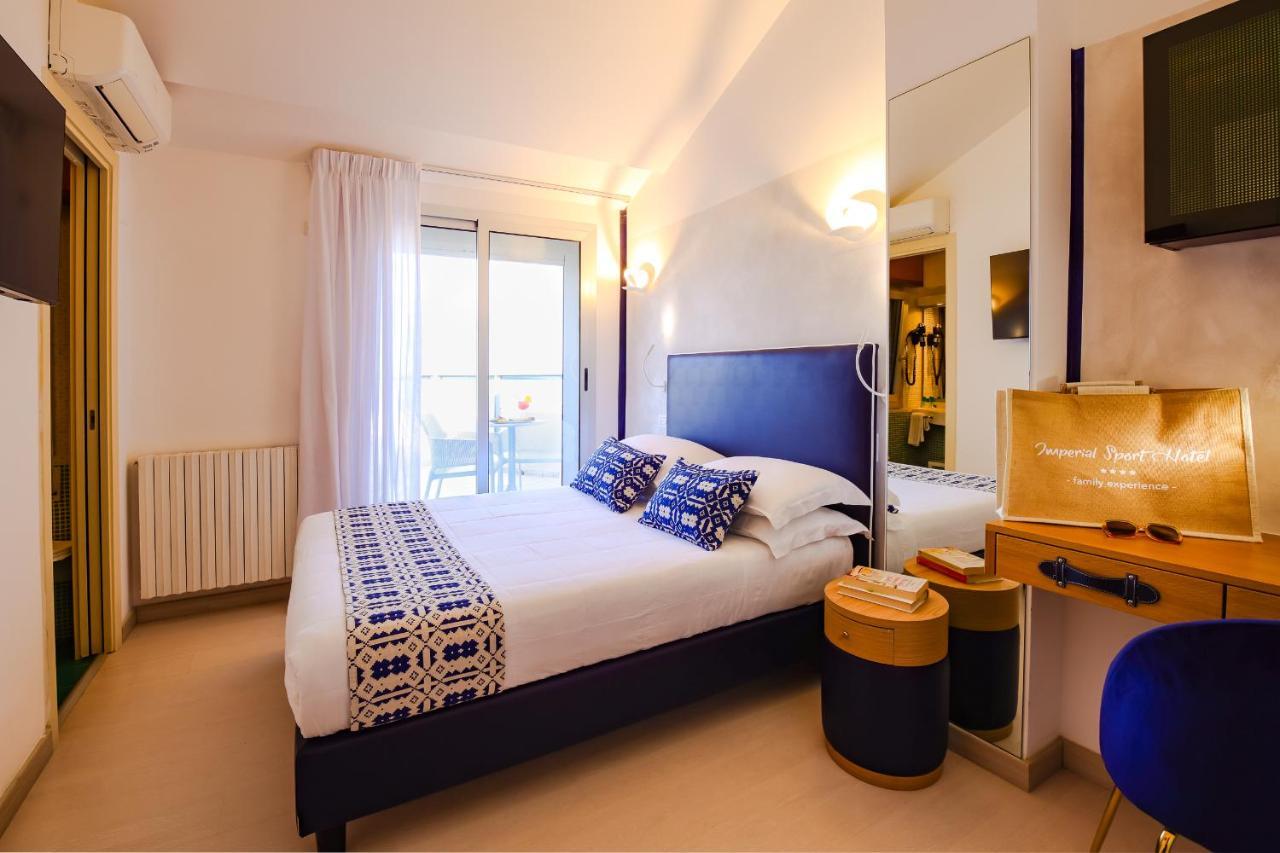 Unahotels Imperial Sport Hotel Pesaro Eksteriør billede
