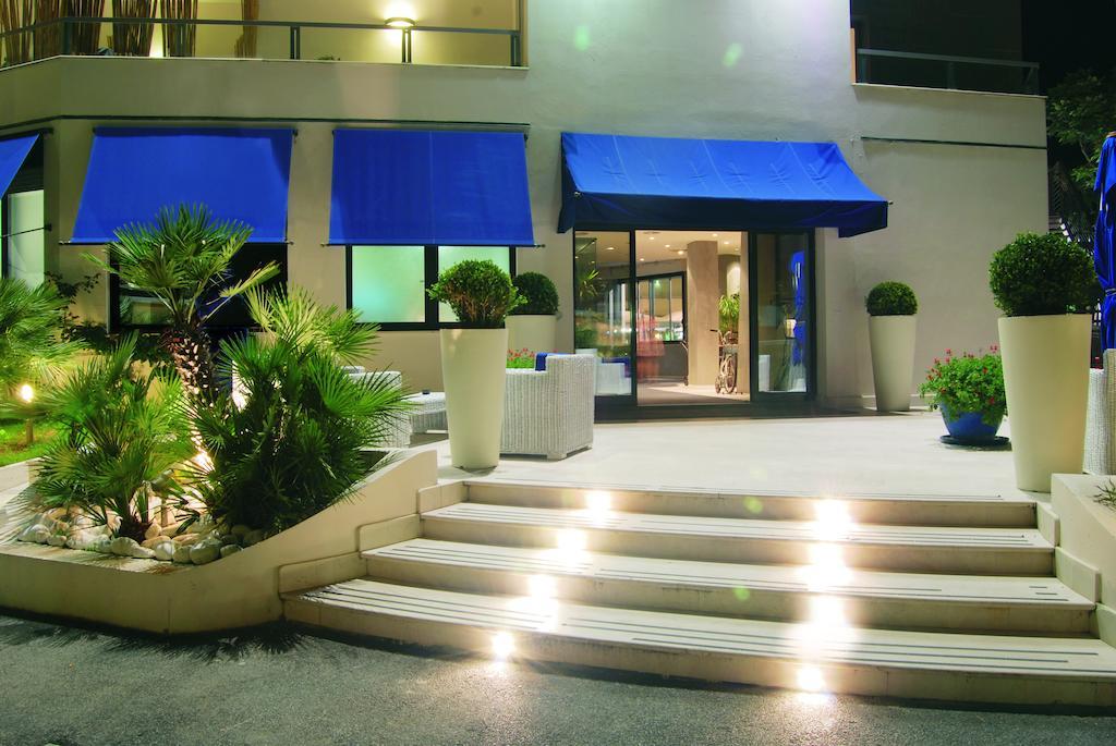 Unahotels Imperial Sport Hotel Pesaro Eksteriør billede
